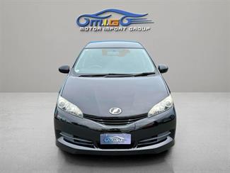 2012 Toyota Wish - Thumbnail