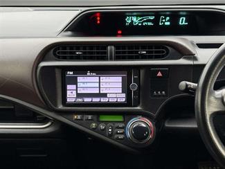 2014 Toyota Aqua - Thumbnail