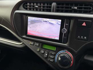 2014 Toyota Aqua - Thumbnail