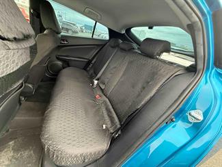 2019 Toyota Prius - Thumbnail