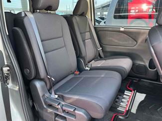 2019 Nissan Serena - Thumbnail