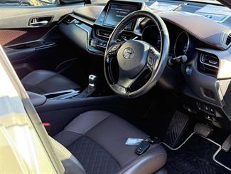2018 Toyota C-HR - Thumbnail