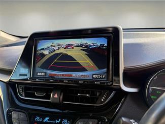 2018 Toyota C-HR - Thumbnail