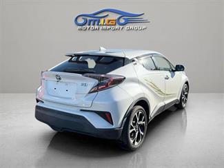 2018 Toyota C-HR - Thumbnail