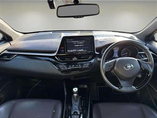 2018 Toyota C-HR - Thumbnail
