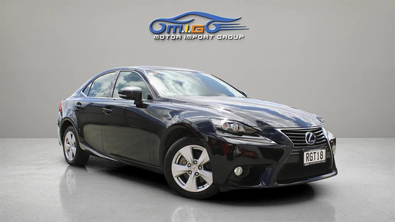 2014 Lexus IS 300H