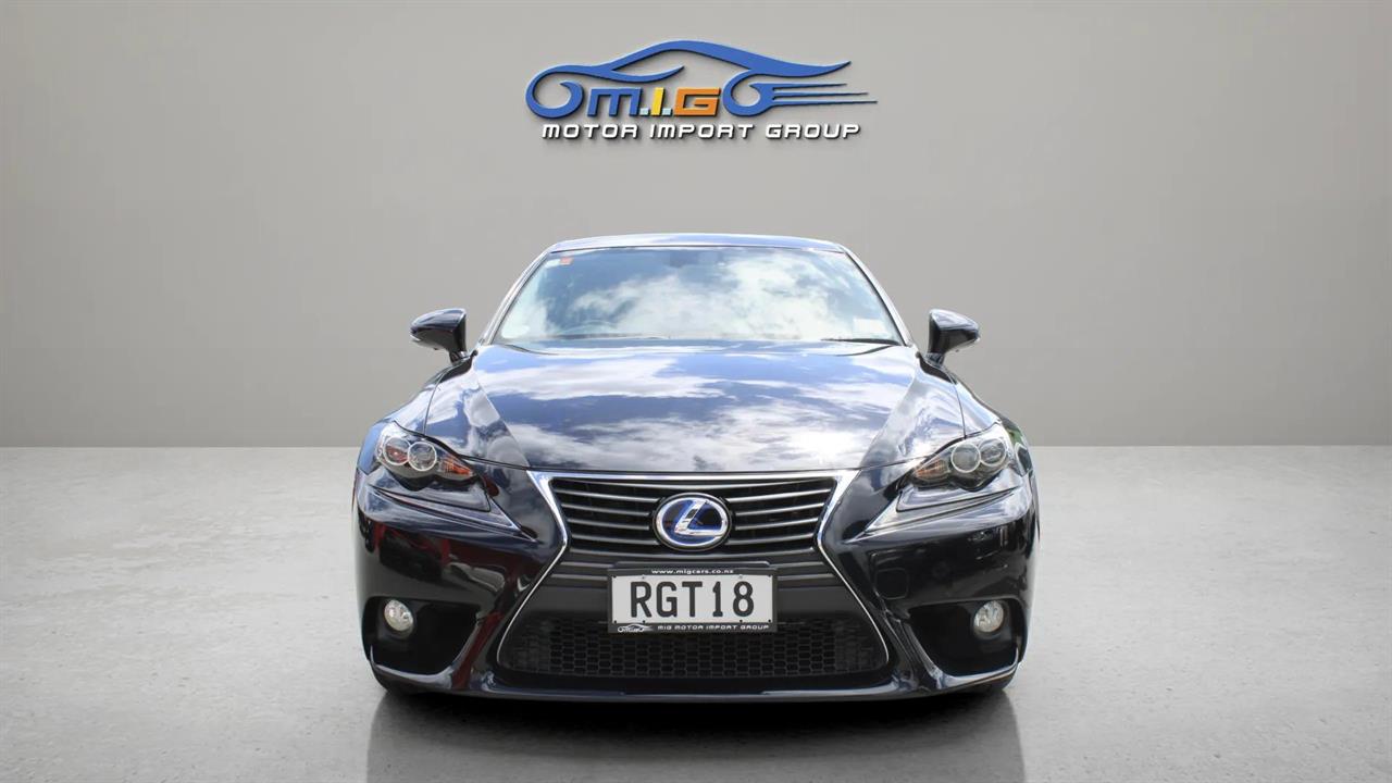 2014 Lexus IS 300H