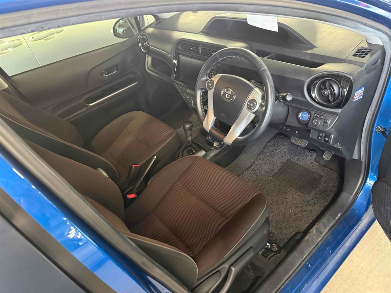 2017 Toyota Aqua
