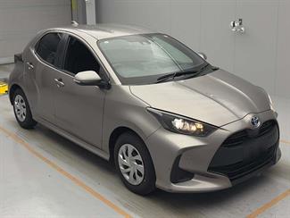 2022 Toyota YARIS - Thumbnail