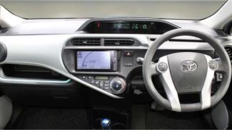 2012 Toyota Aqua - Thumbnail