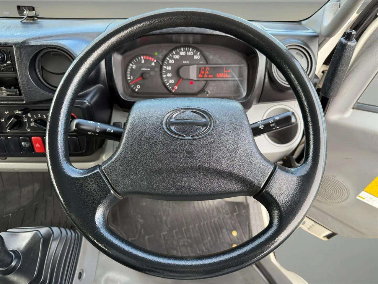 2015 HINO DUTRO