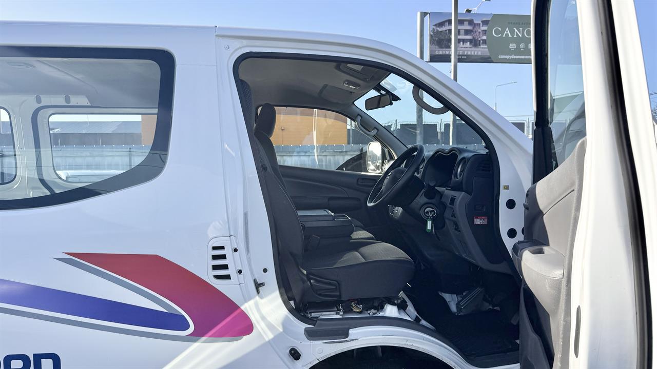 2020 Nissan NV350