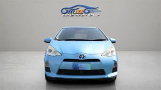 2012 Toyota Aqua - Thumbnail