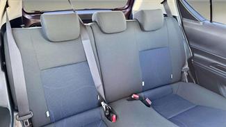 2015 Toyota Aqua - Thumbnail