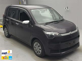 2015 Toyota SPADE - Thumbnail