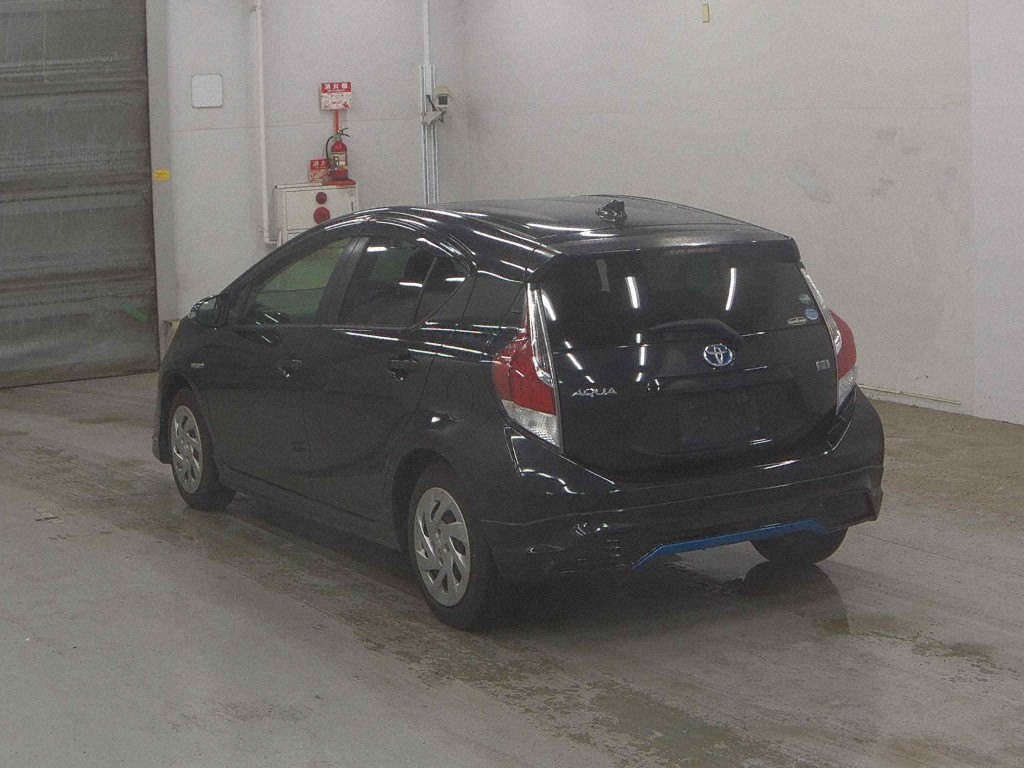 2016 Toyota Aqua