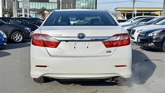 2013 Toyota Camry - Thumbnail