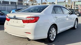 2013 Toyota Camry - Thumbnail