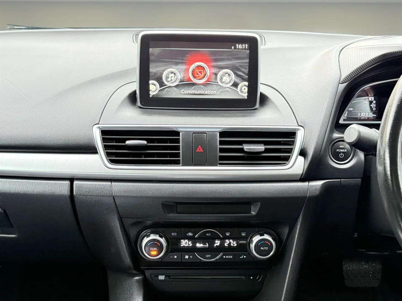 2014 Mazda Axela
