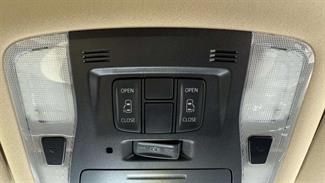 2016 Toyota Vellfire - Thumbnail