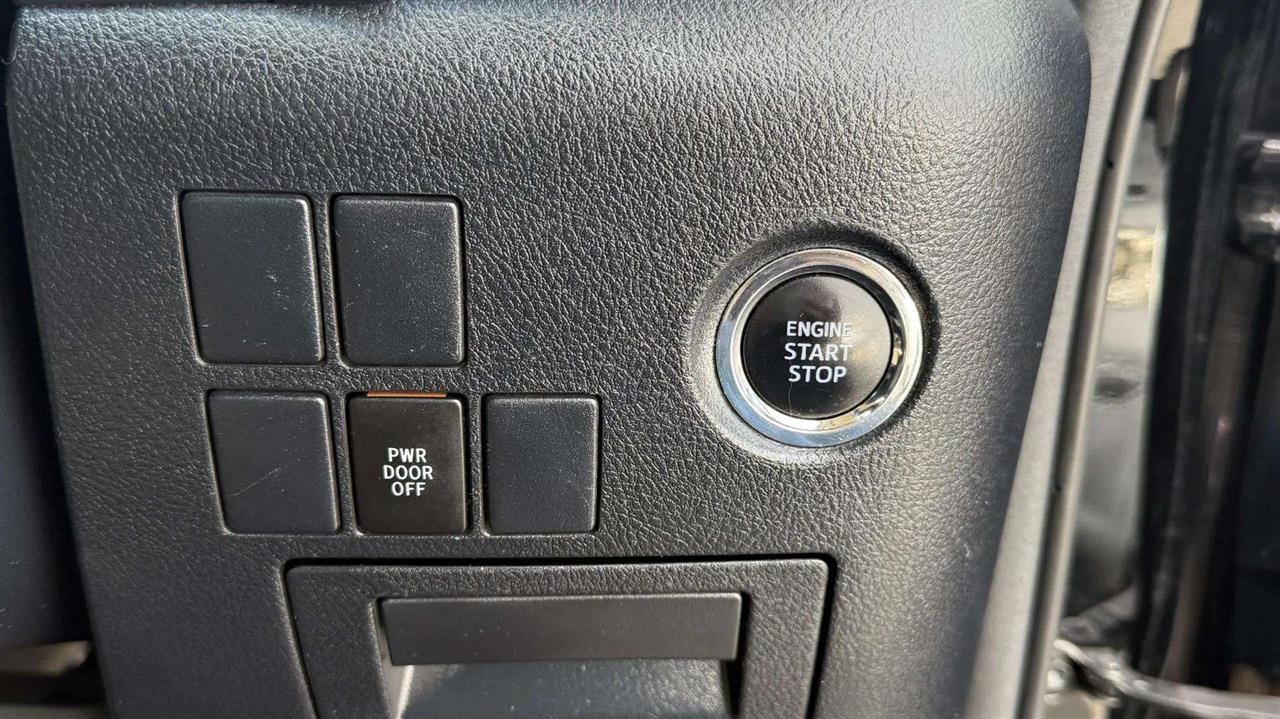 2016 Toyota Vellfire