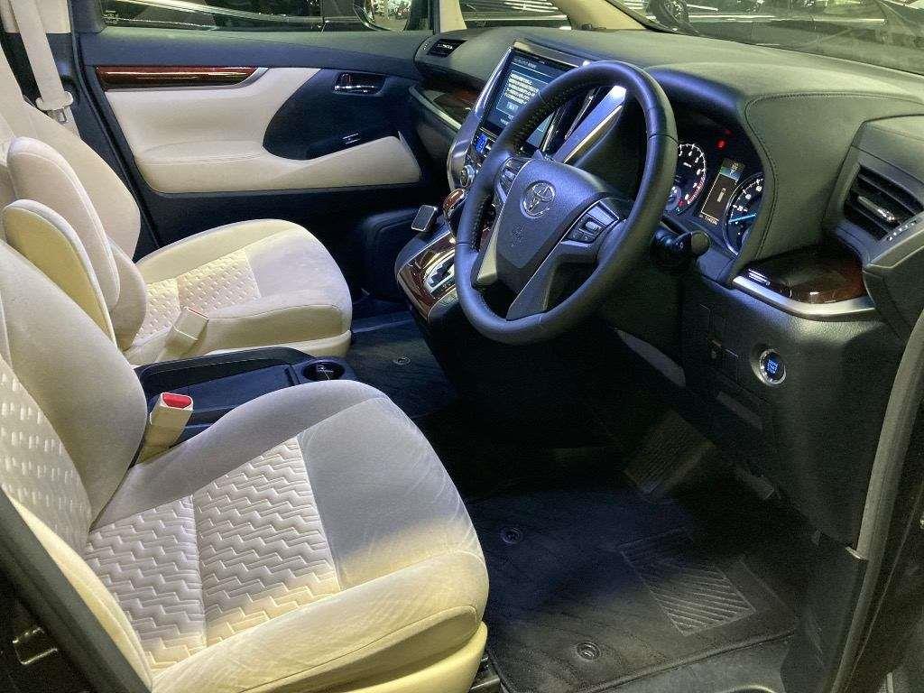 2016 Toyota Vellfire