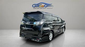 2016 Toyota Vellfire - Thumbnail