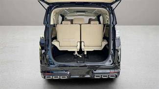 2016 Toyota Vellfire - Thumbnail