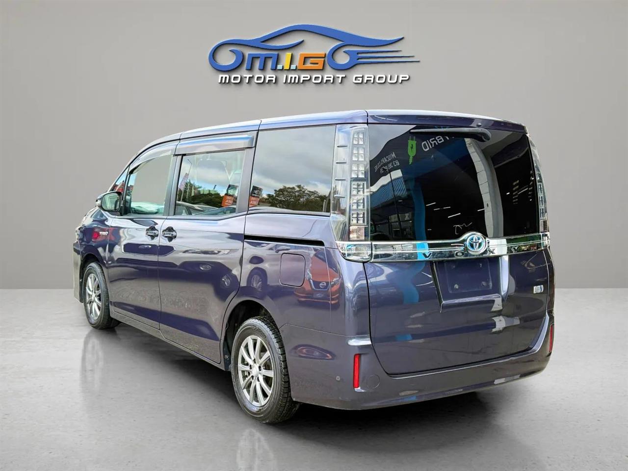 2014 Toyota Voxy