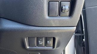 2017 Toyota C-HR - Thumbnail