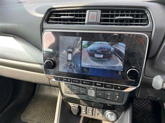 2022 Nissan Leaf - Thumbnail