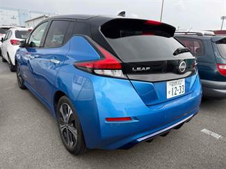 2022 Nissan Leaf - Thumbnail