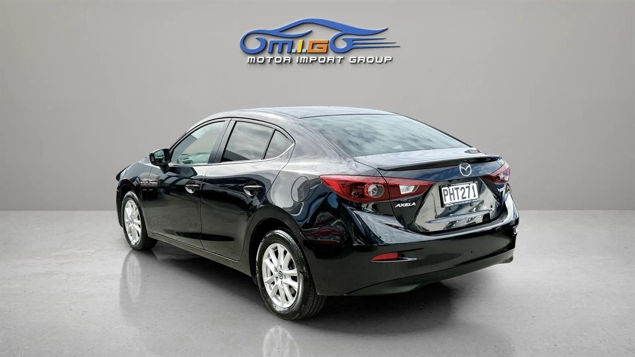 2014 Mazda Axela