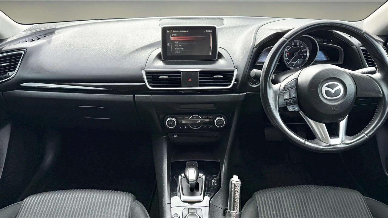 2014 Mazda Axela