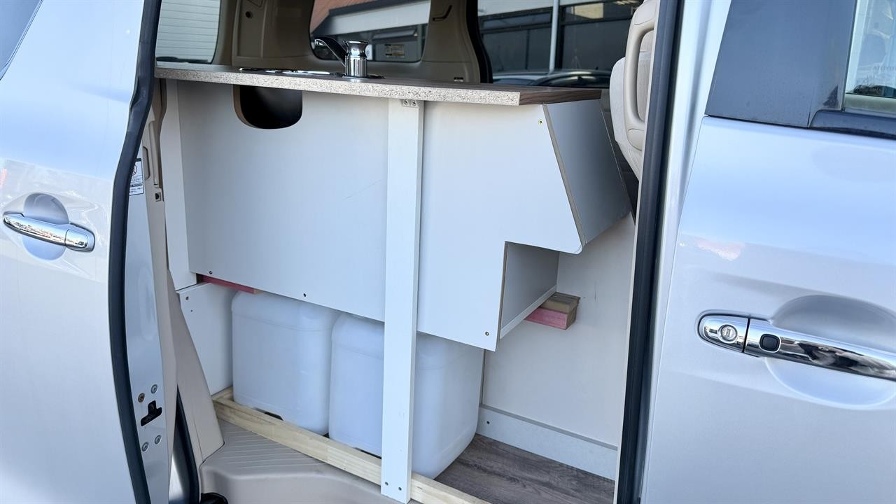 2009 Toyota Vellfire