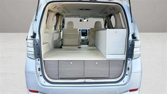 2009 Toyota Vellfire - Thumbnail