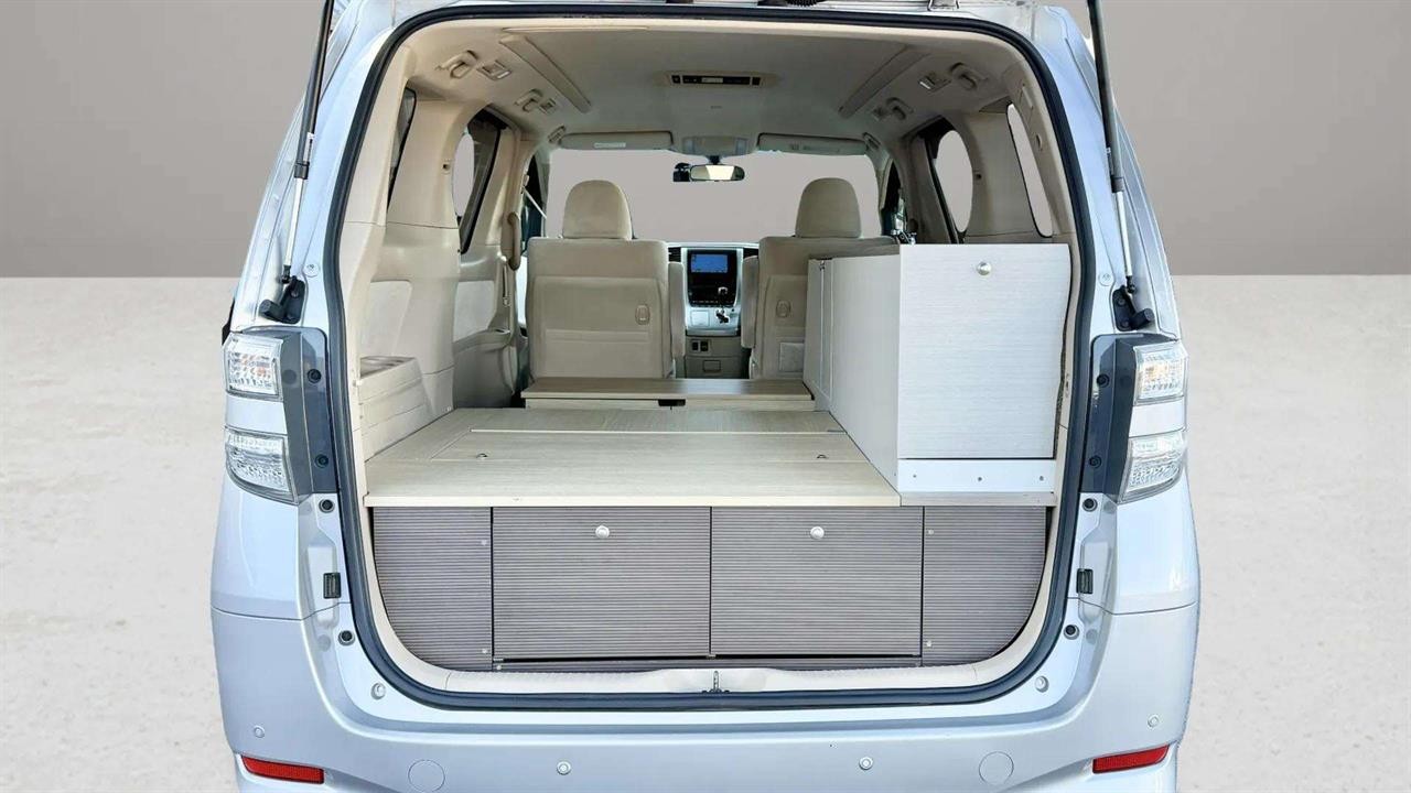 2009 Toyota Vellfire