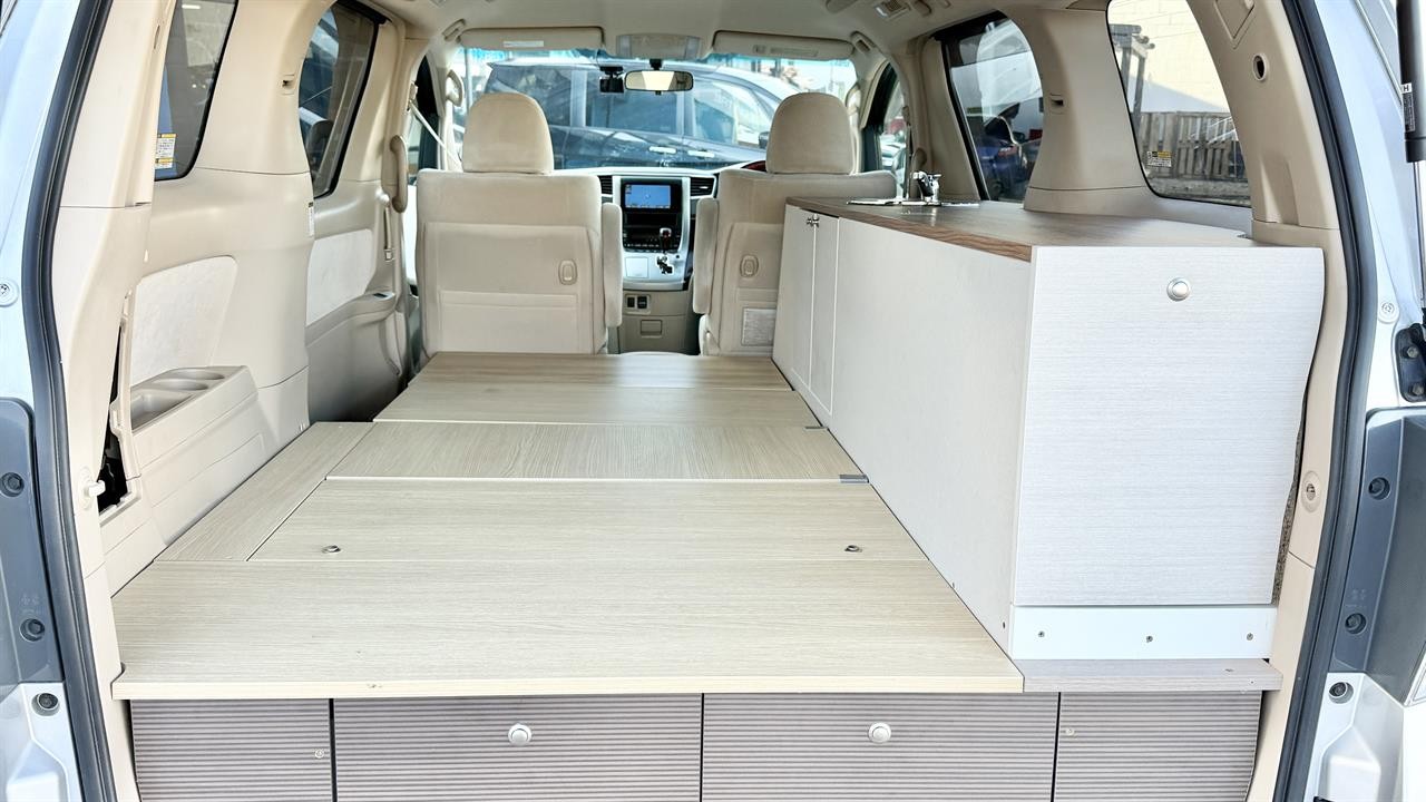 2009 Toyota Vellfire