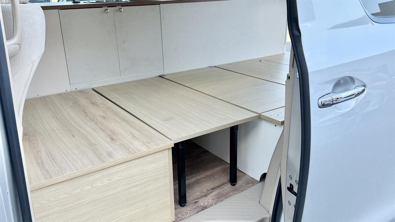 2009 Toyota Vellfire