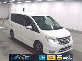 2014 Nissan Serena - Thumbnail