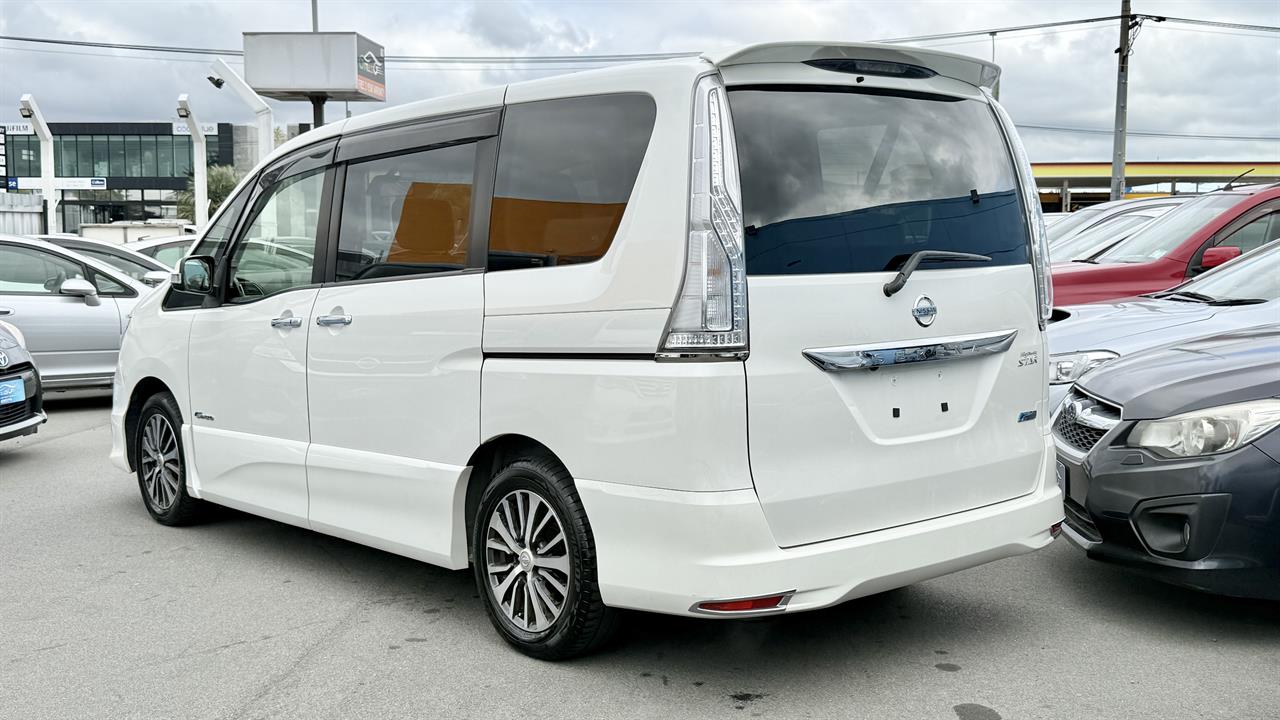 2014 Nissan Serena