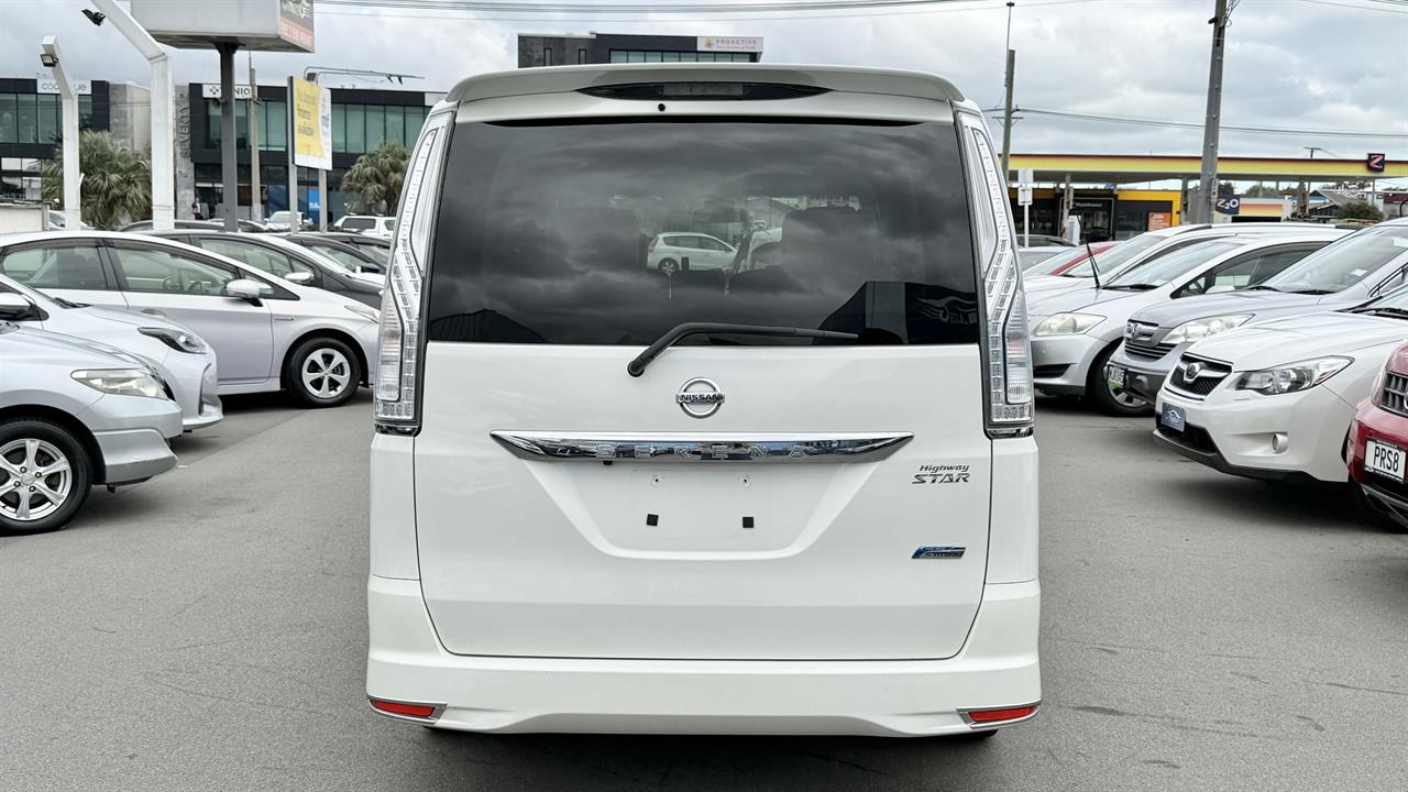 2014 Nissan Serena