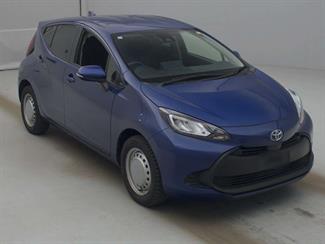 2022 Toyota Aqua - Thumbnail