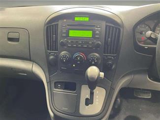 2009 HYUNDAI H1 - Thumbnail