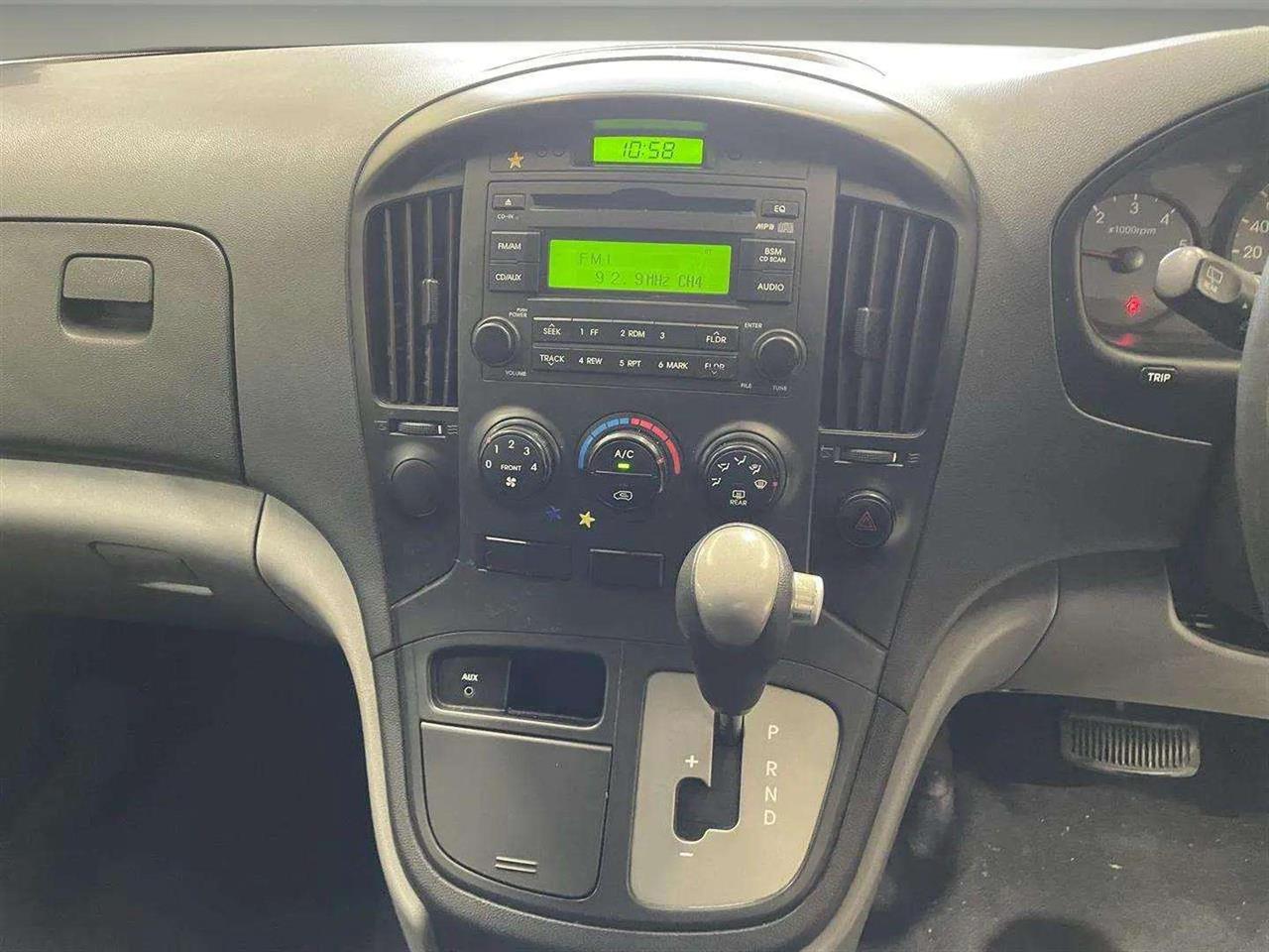 2009 HYUNDAI H1