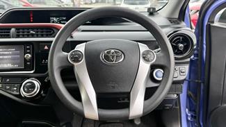 2016 Toyota Aqua - Thumbnail
