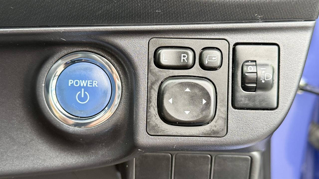 2016 Toyota Aqua