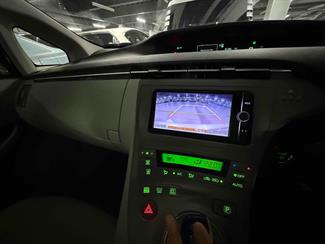 2014 Toyota Prius - Thumbnail