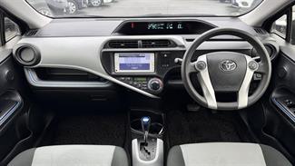 2014 Toyota Aqua - Thumbnail