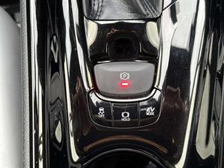 2019 Toyota C-HR - Thumbnail